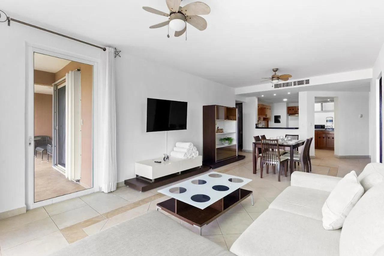 4 Bedroom Apartment, 8 Guests Cancun 0*,  Mexico