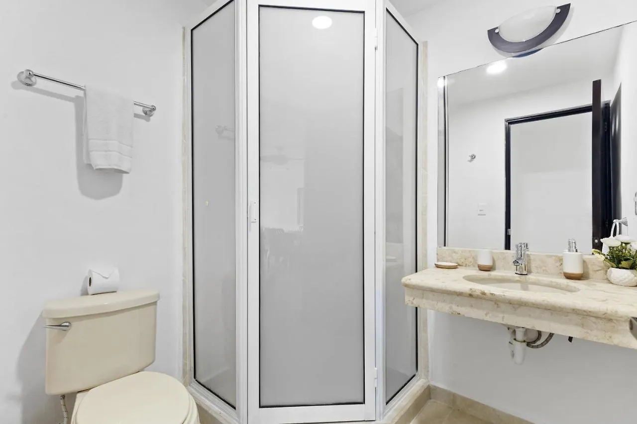 4 Bedroom Apartment, 8 Guests Cancun Apartment