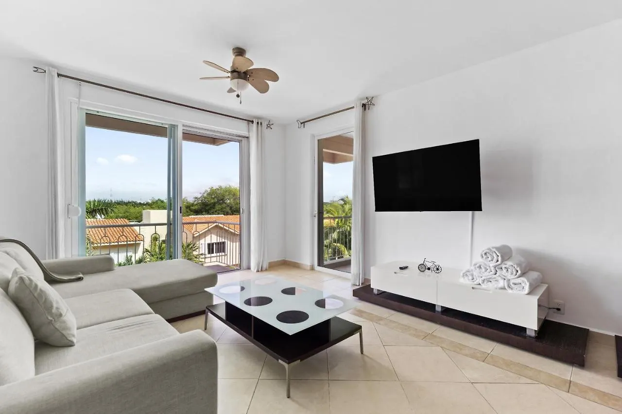 4 Bedroom Apartment, 8 Guests Cancun 0*,  Mexico